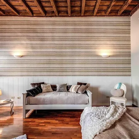 Colosseo Miracle Apartmán Řím